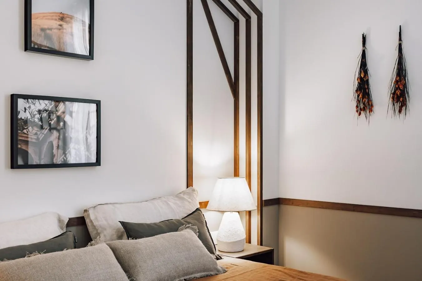 Botijo - 2 Bedrooms In Eixample Esquerra Barcelona 0*,  Spain