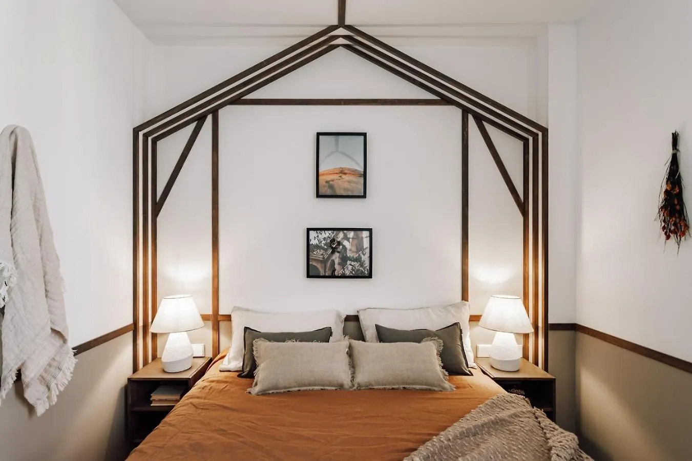 Apartment Botijo - 2 Bedrooms In Eixample Esquerra Barcelona Spain